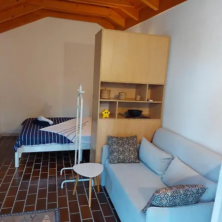 Lägenhet 'casa Di Pietra' *